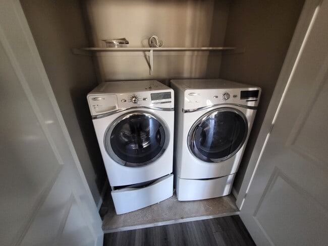 Full-Size Washer & Dryer - 3155 E 104th Ave