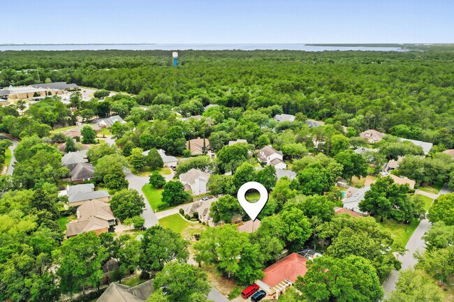 Building Photo - 1641 Parkside Cir