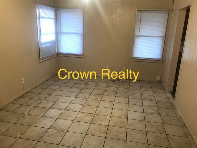 Building Photo - 761 N H St