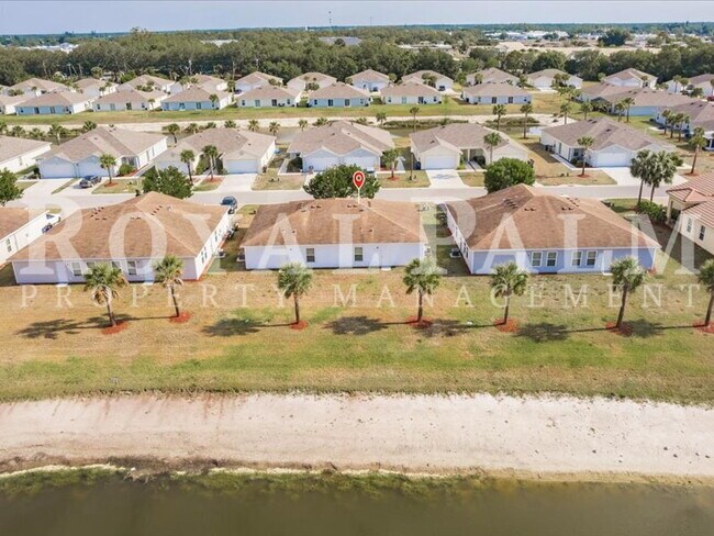 Building Photo - 3BR/2BA Duplex in Vistanna Villas | Garage + Resort Pool!