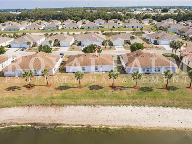 Building Photo - Your Season to Settle In – 3BR/2BA Duplex in Vistanna Villas, Lehigh Acres with Space, Style & St...