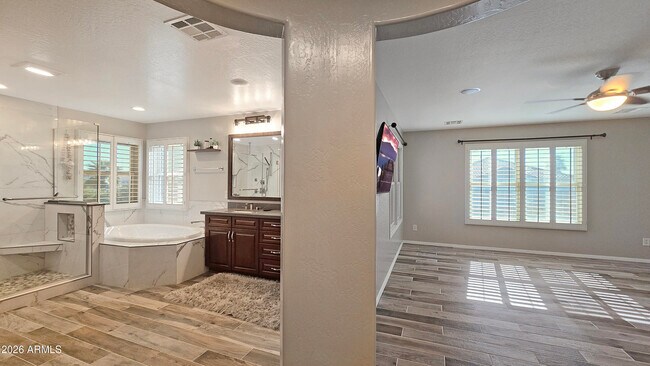 Building Photo - 29411 W Weldon Ave