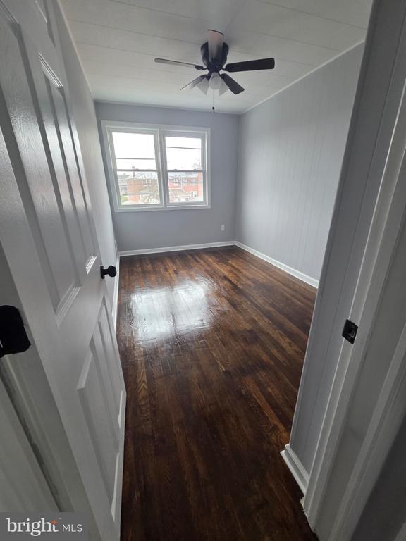 Building Photo - 7545 Ives Ln