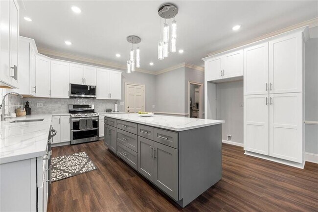 Building Photo - 4441 Langdon Walk