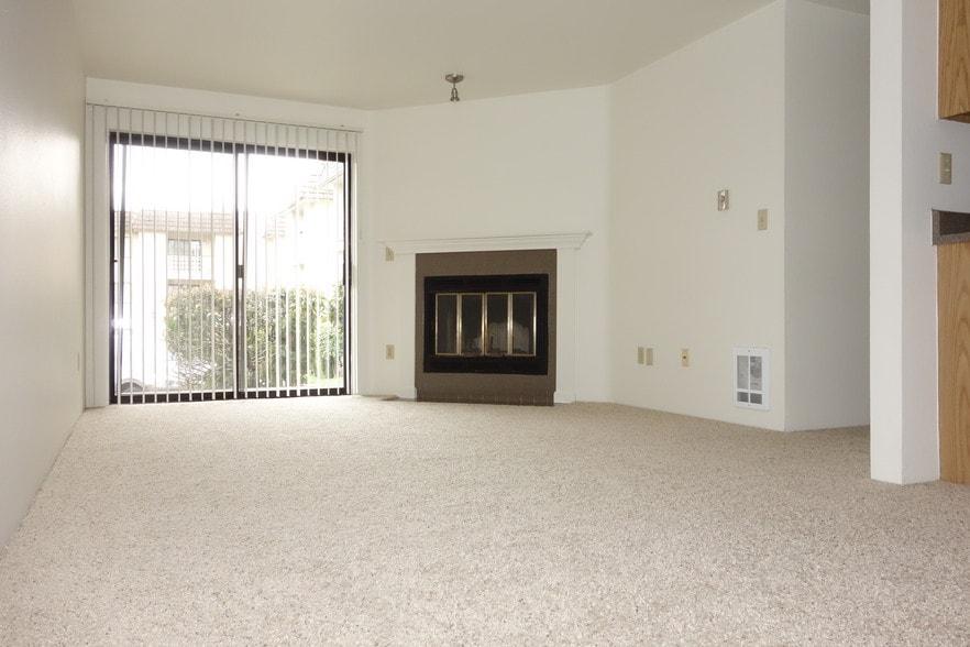 Building Photo - Citigate Apartments