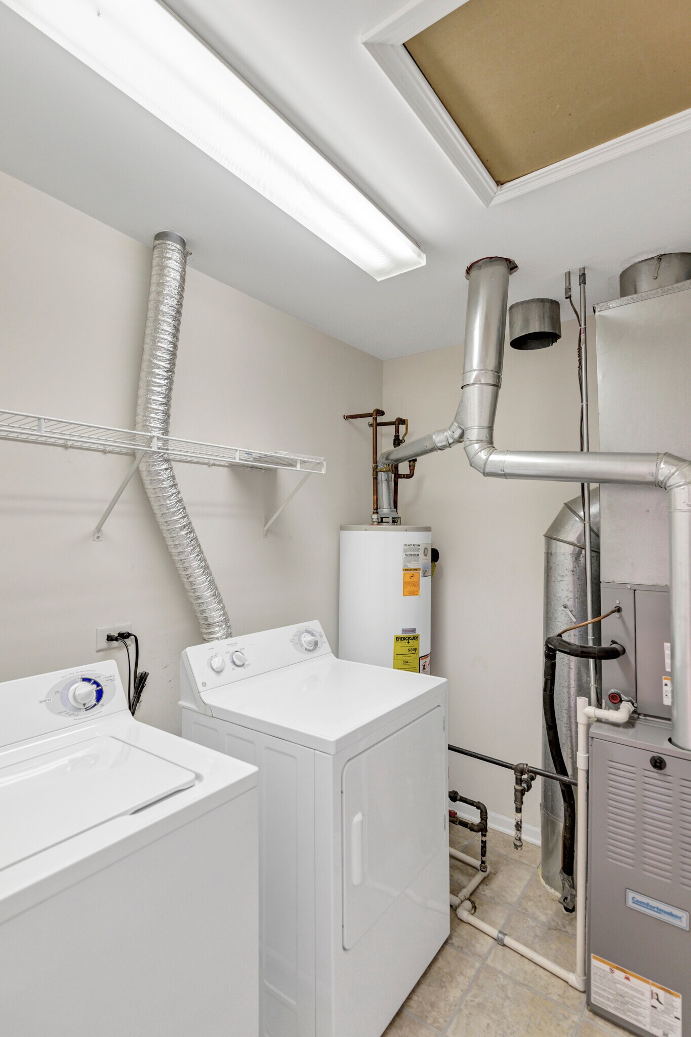 Building Photo - 573 Telluride Dr