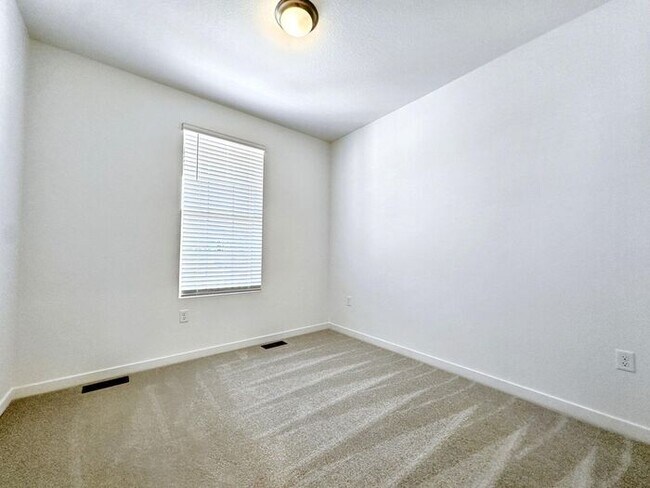 Building Photo - This property is located in a 55+ communit...