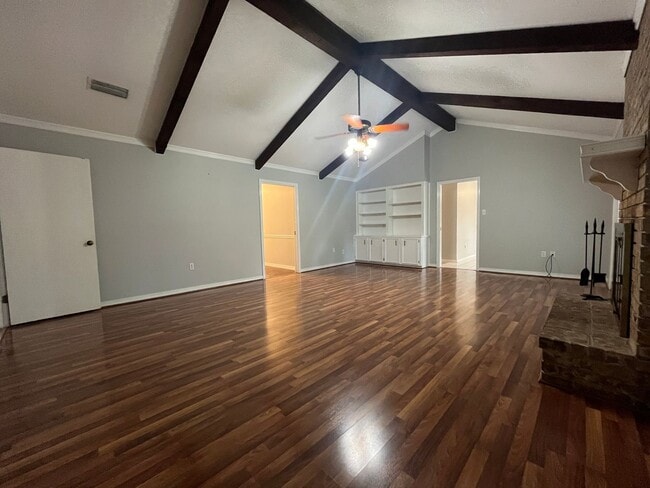 Building Photo - 617 Turtle Creek Dr