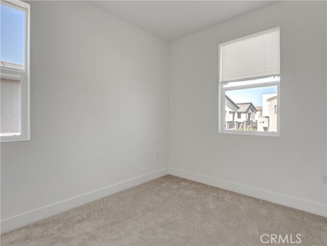 Building Photo - 230 Sora