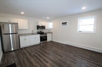 Building Photo - Beautifully remodeled and completed 1 bedr...