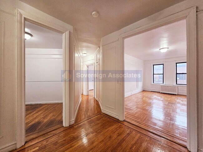 Building Photo - 134 Haven Avenue