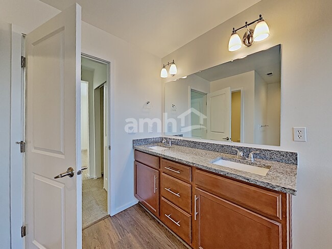 Building Photo - 20510 5th Ave Ct E