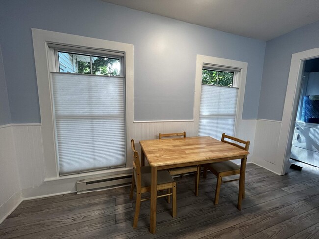 Building Photo - 9 Salem St