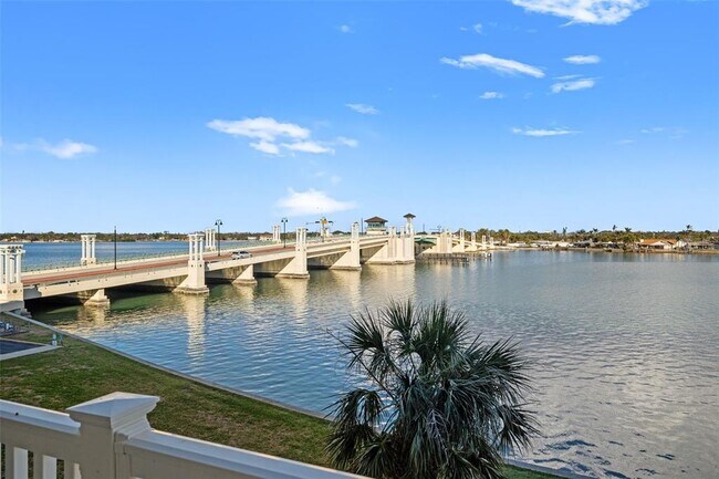Building Photo - 500 Treasure Island Causeway