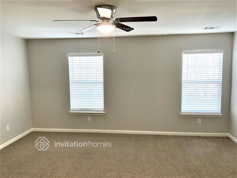 Building Photo - 2530 Mayfair Dr