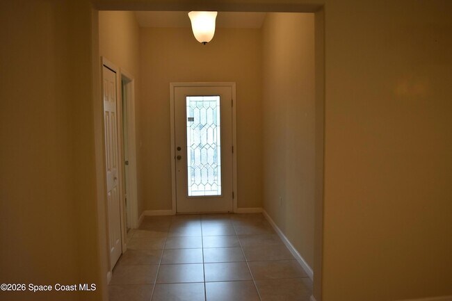 Building Photo - 518 Dillard Dr SE