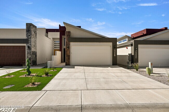 Primary Photo - 4358 Capistrano Ave