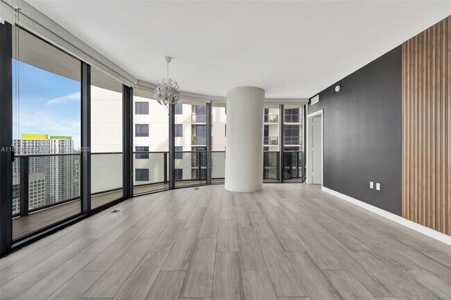 Building Photo - 55 SW 9th St