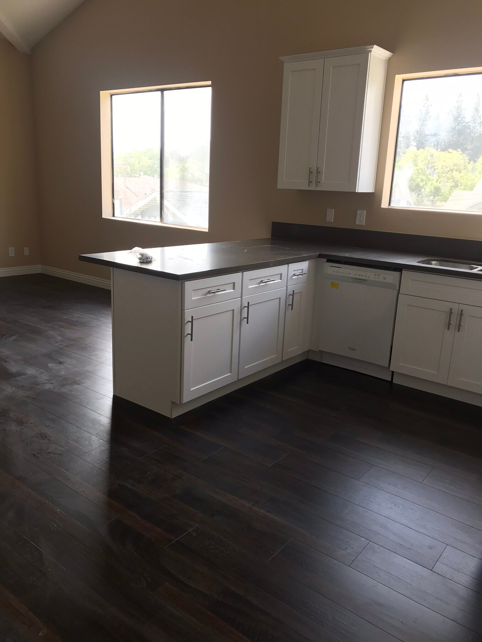 Kitchen - 310 N Philadelphia St