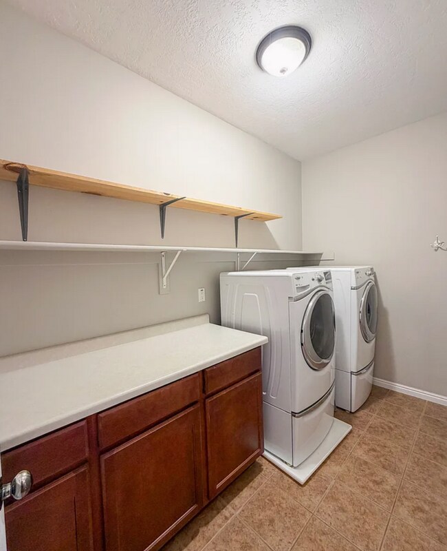 Building Photo - 2280 N 2350 W