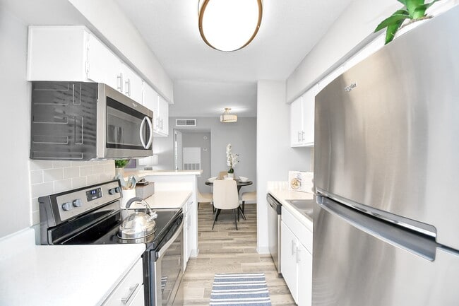 Building Photo - 2701 W Bellfort Ave