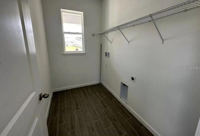 Building Photo - 4350 Davos Dr