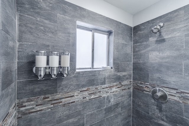 Building Photo - 350 E Desert Inn Rd