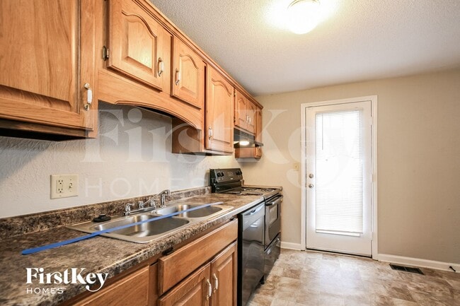 Building Photo - 9012 Panorama Ct