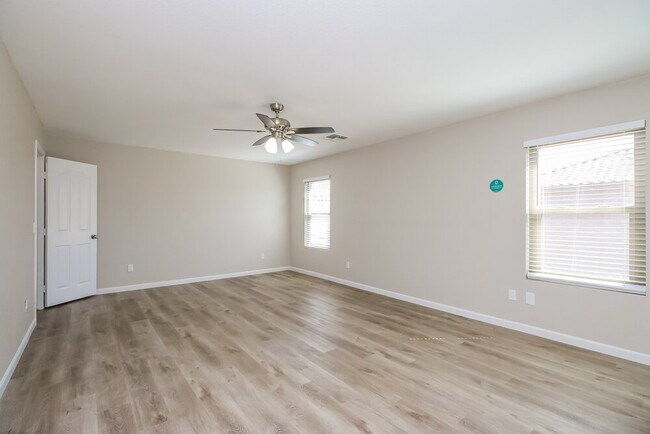 Building Photo - 3453 S Chaparral Rd