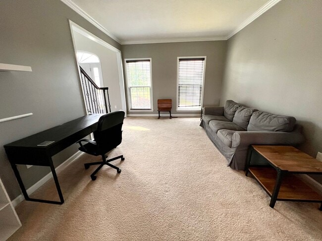 Building Photo - 3006 Farm View Dr