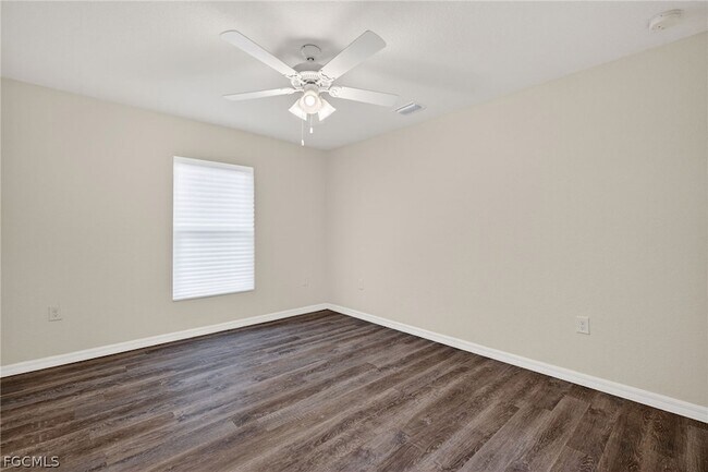 Building Photo - 6056 Pecan Cir