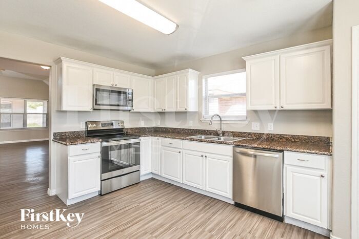 Building Photo - 4027 Cary Creek Dr