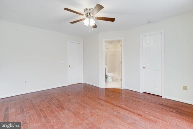 Building Photo - 9216 Burley Ln