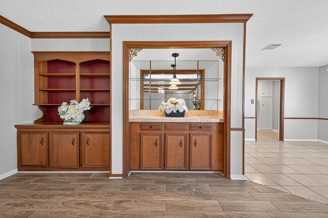 Building Photo - 1714 Corral Dr