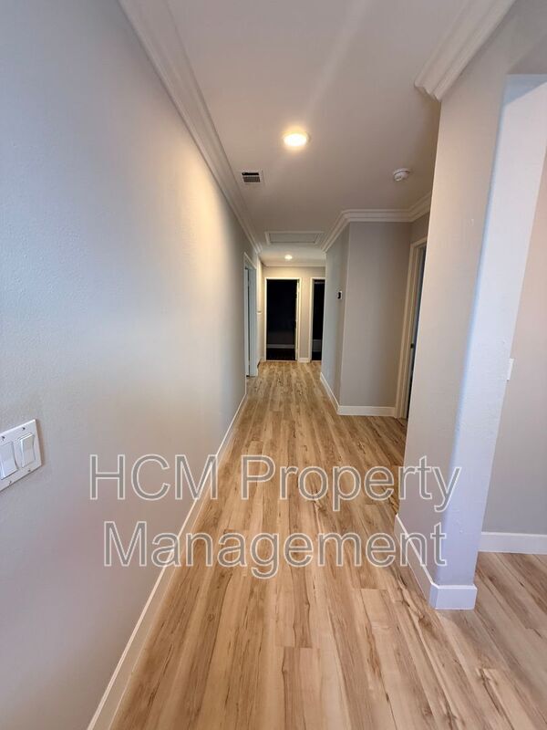 Building Photo - 75 Copperleaf
