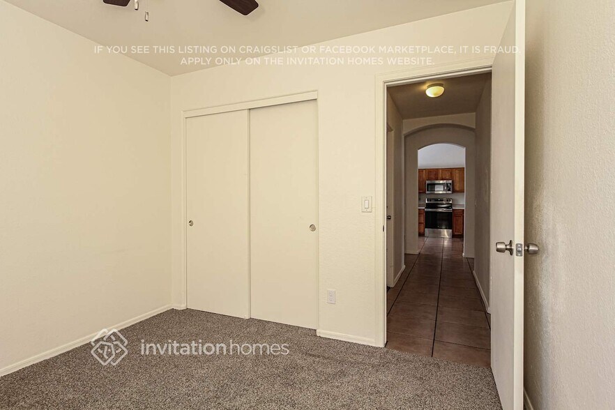 Building Photo - 8416 W Monterey Way