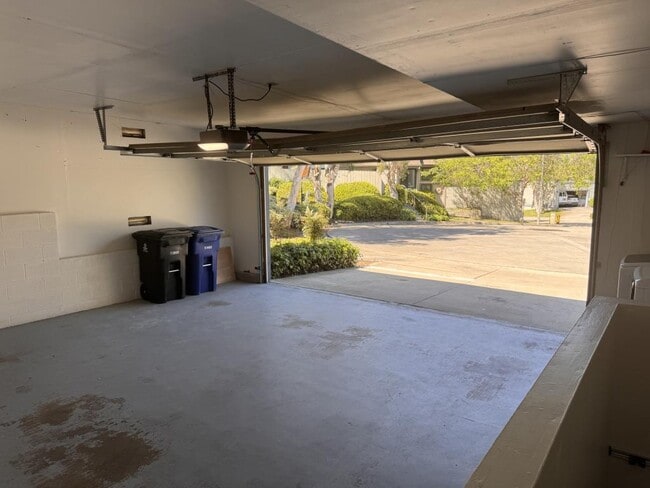 Building Photo - 4629 Villas Ct