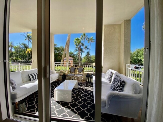 Building Photo - 799 Crandon Blvd