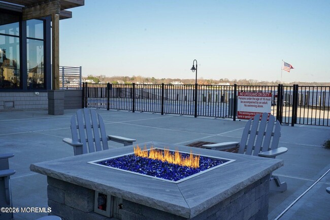 Building Photo - 28 Riverside Ave