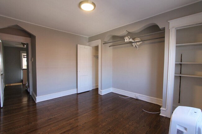 Building Photo - 624 Wendover St