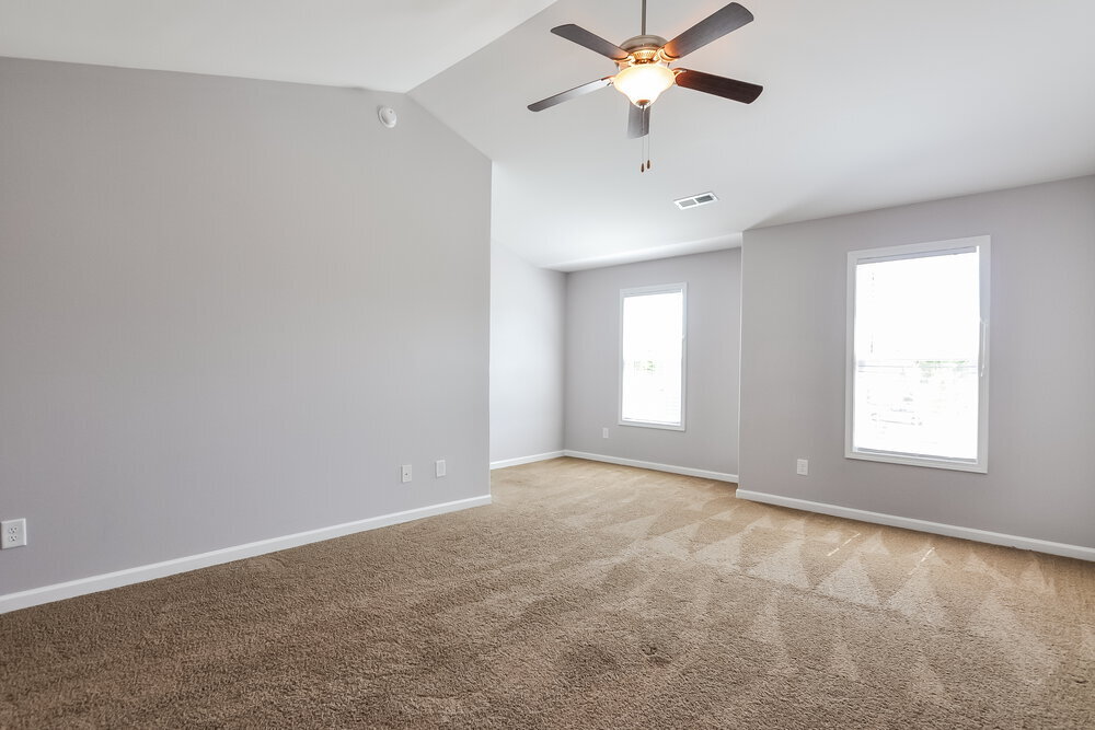 Building Photo - 229 Darecrest Ln