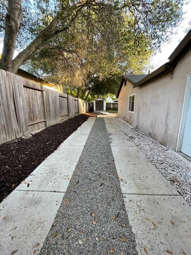 Primary Photo - 7292 Dambacher Dr