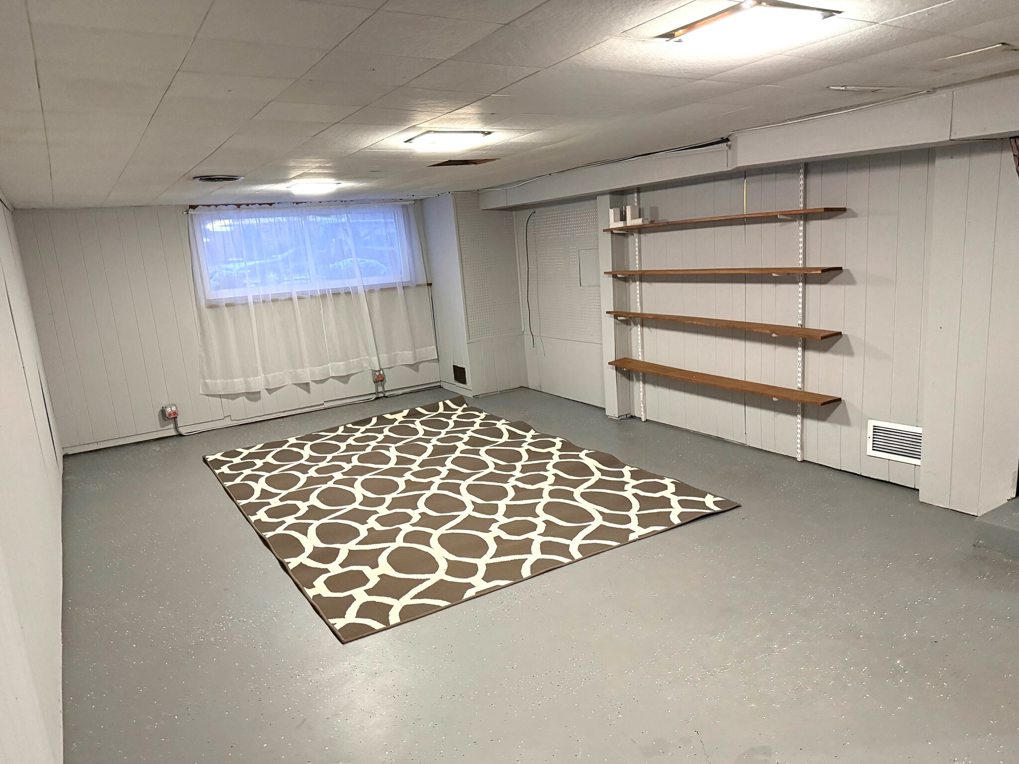 Recreation Rm-Lower Level - 4028 N Overhill Ave