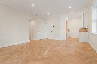 Building Photo - 1396 Beacon St