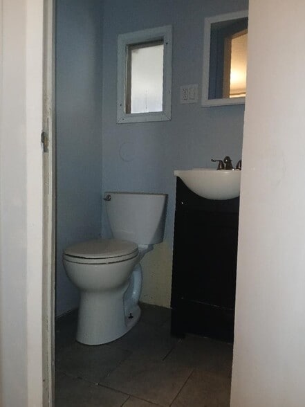 Building Photo - 5231 80th St N