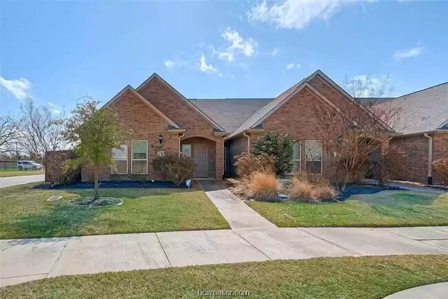 Primary Photo - 3513 Haverford Rd