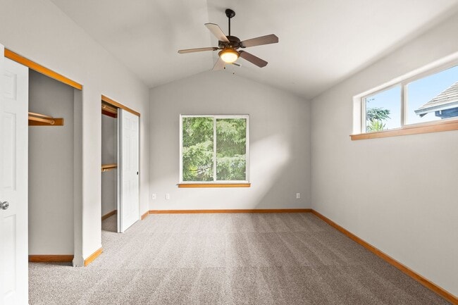 Building Photo - 3 Bed/ 2.5 Bath home in Woodstock neighbor...
