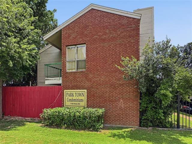 Building Photo - 7126 Holly Hill Dr