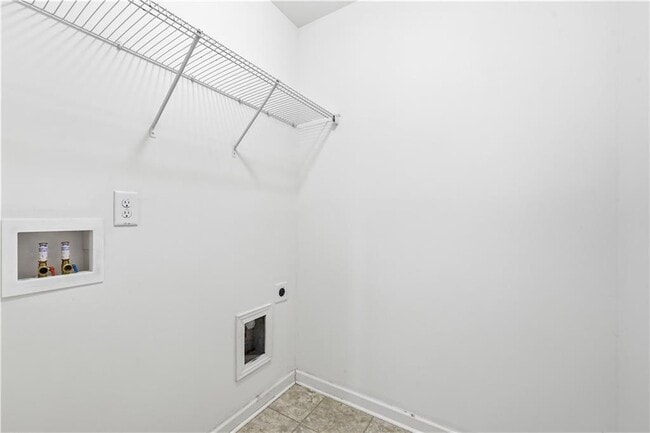 Building Photo - 2730 Kemp Ct