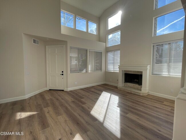 Building Photo - 1067 Terrace Hill Cir
